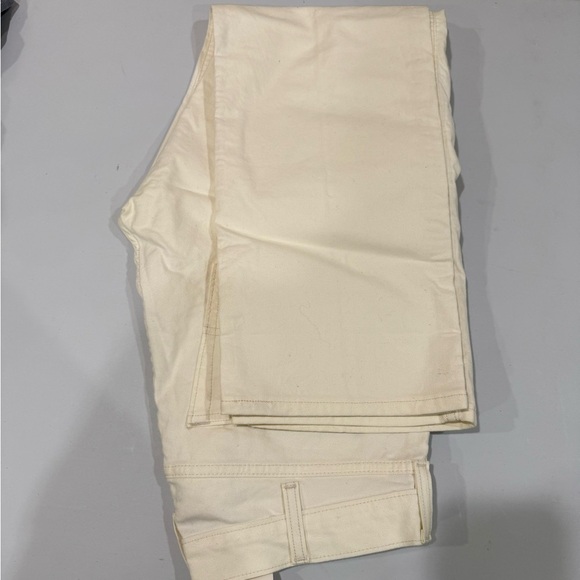 Levi's Cream Relaxed Jeans Classic Style - Picture 3 of 4